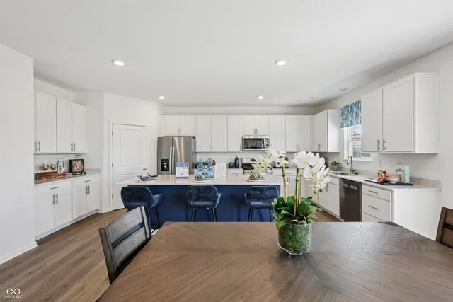 $438,900 | 5725 Flat Hill Drive, Indianapolis, IN 46239