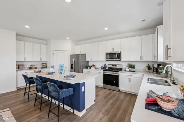 $438,900 | 5725 Flat Hill Drive, Indianapolis, IN 46239