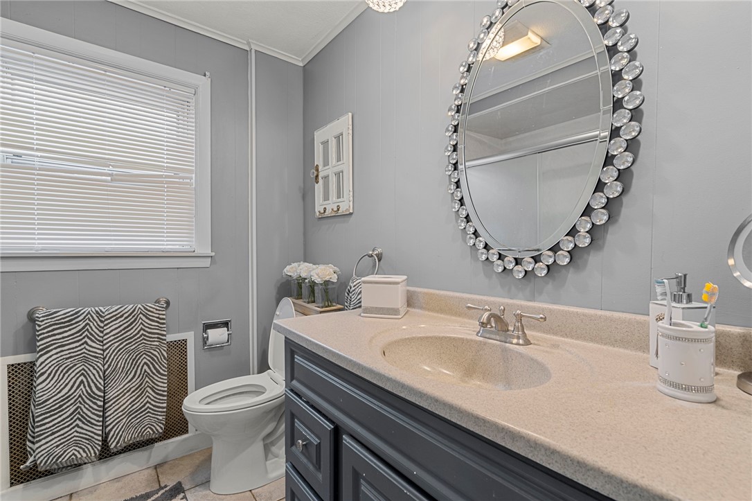 1027 Toll Gate Road Warwick, RI 02886 - Photo 10 of 34 Gallery Image 10