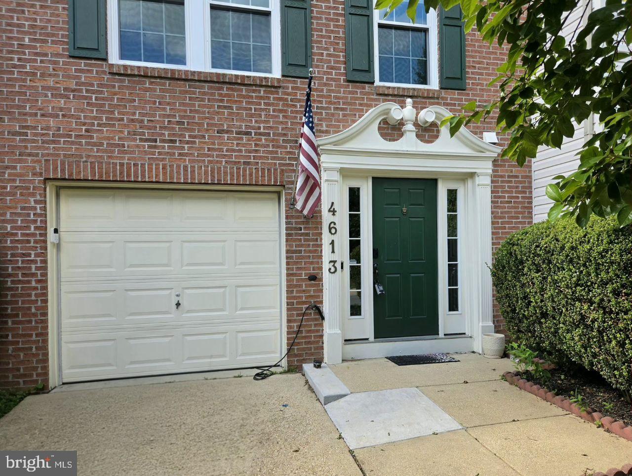 4613 Ripley Manor Terrace Olney, MD 20832 - Photo 2 of 39