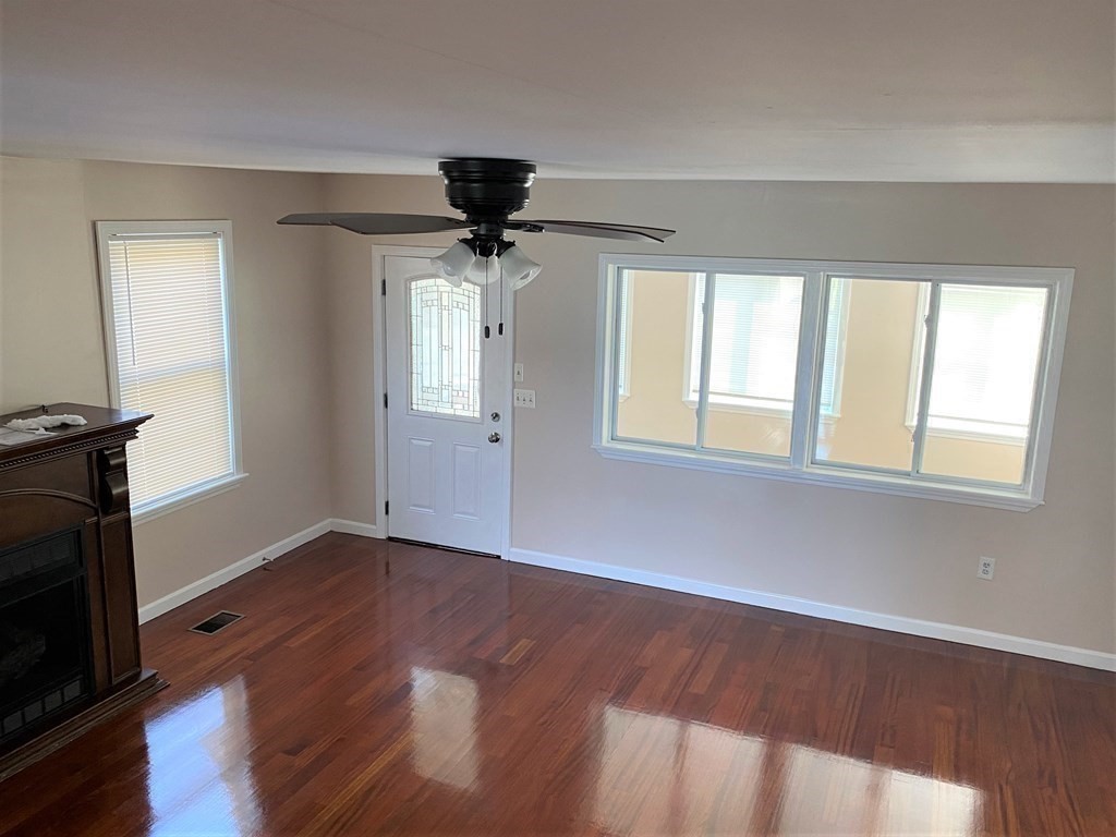 70 Spring Street Quincy, MA 02169 - Photo 9 of 32 Gallery Image 9
