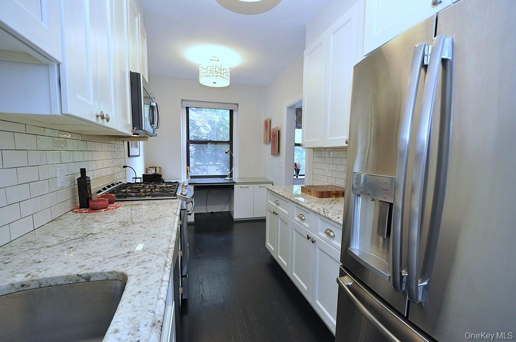 143 Garth Road, Unit 4N Scarsdale, NY 10583 - Photo 13 of 45