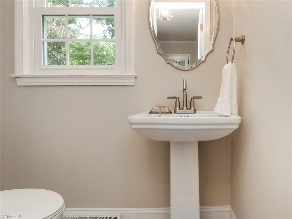 5516 High Point Road Greensboro, NC 27407 - Photo 25 of 30 Gallery Image 25