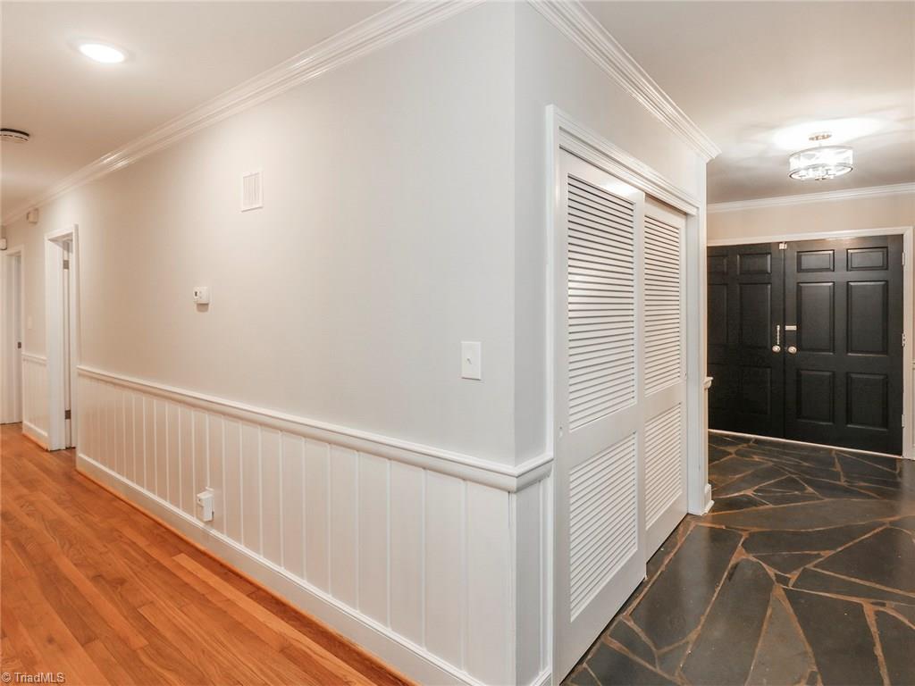 5516 High Point Road Greensboro, NC 27407 - Photo 6 of 30 Gallery Image 6
