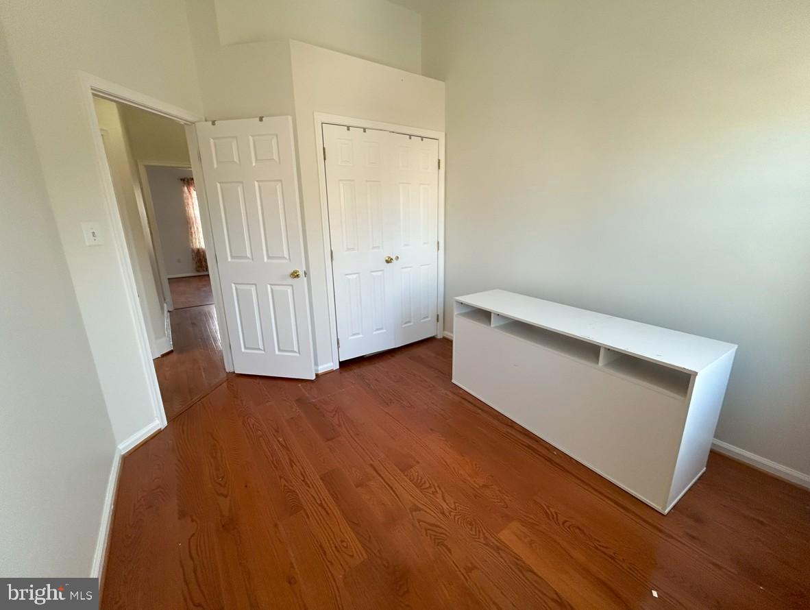 6443 McCoy Road Centreville, VA 20121 - Photo 16 of 28 Bright, inviting space with warm wood floors.