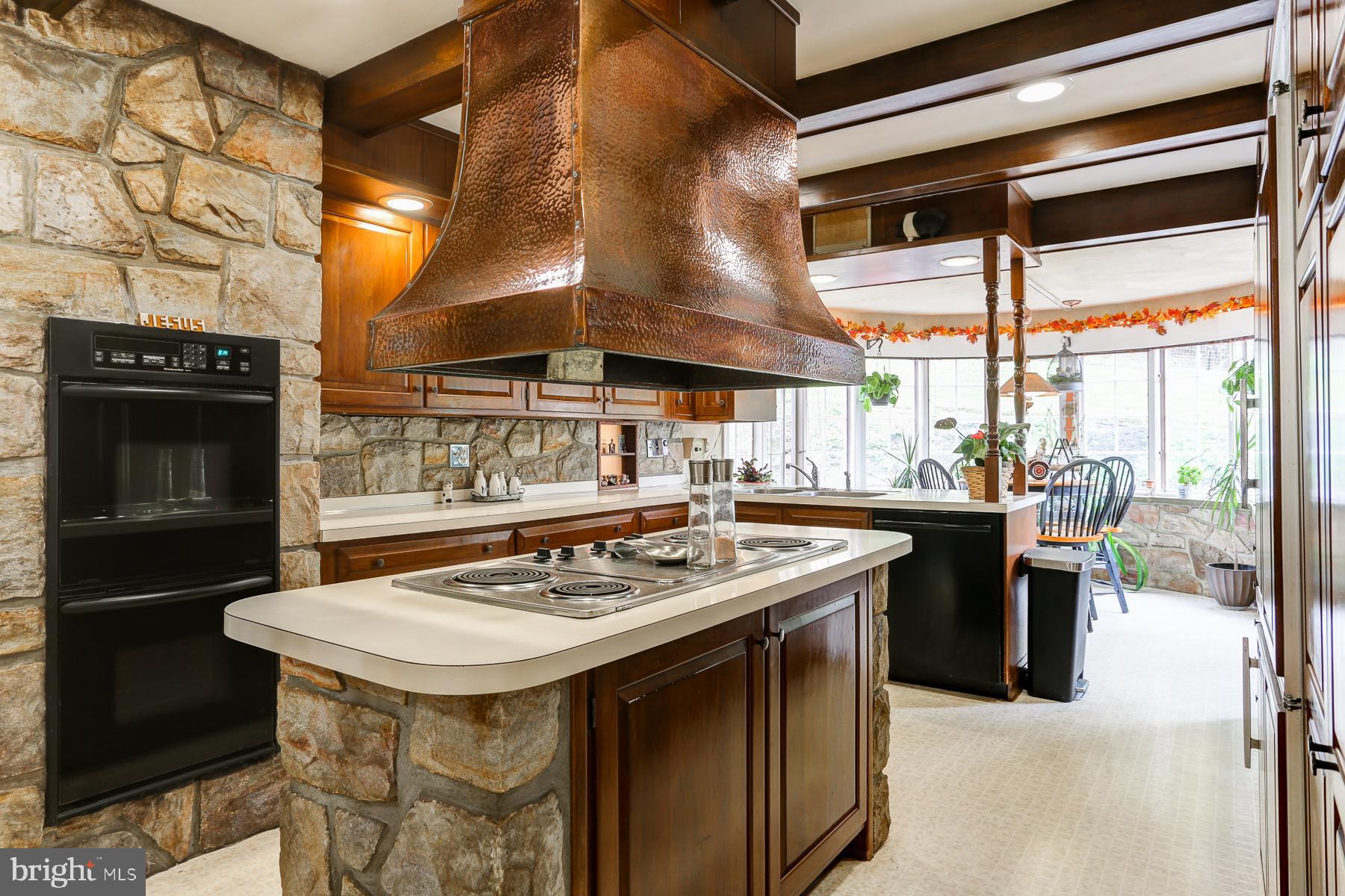 33 Oregon Road Reading, PA 19607 - Photo 20 of 109