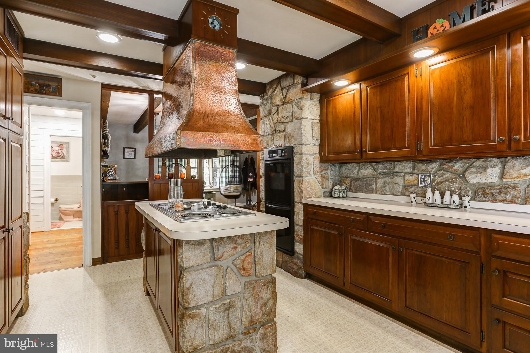 33 Oregon Road Reading, PA 19607 - Photo 21 of 109