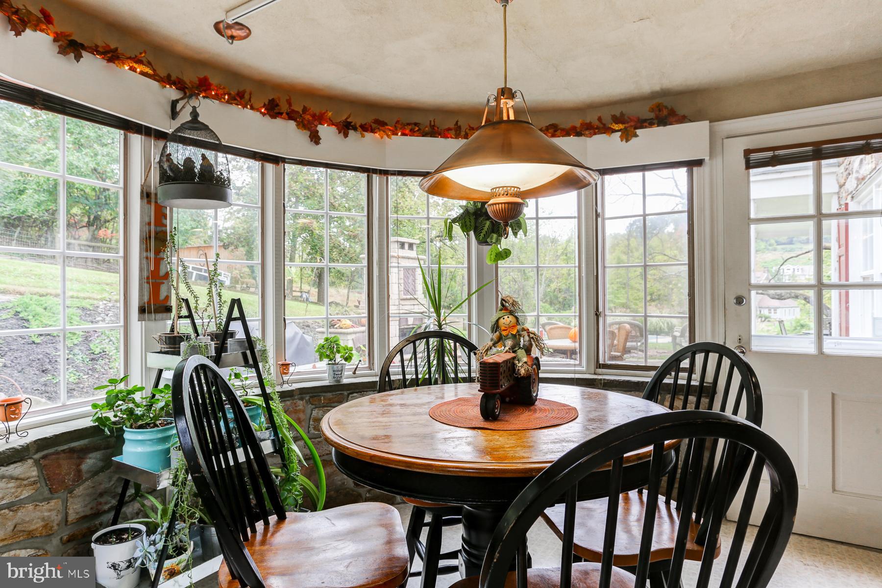 33 Oregon Road Reading, PA 19607 - Photo 27 of 109