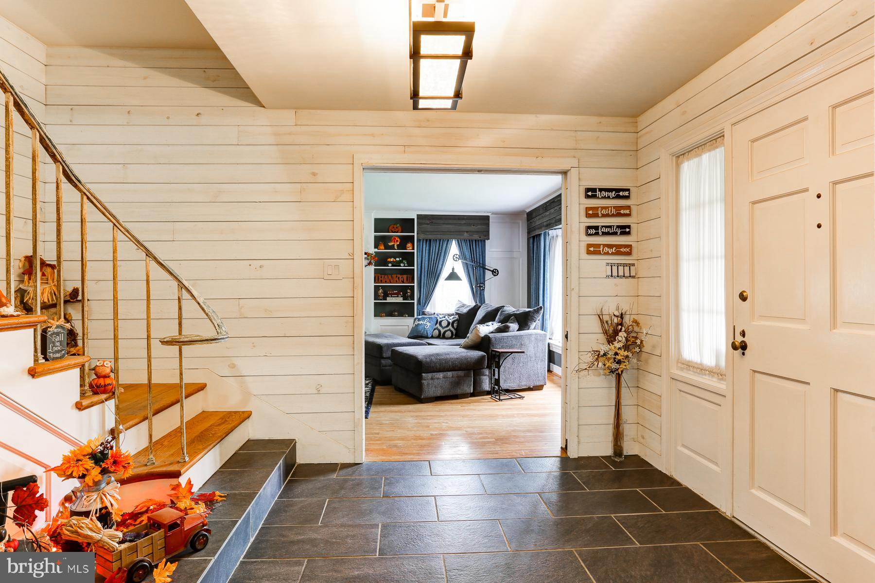 33 Oregon Road Reading, PA 19607 - Photo 6 of 109