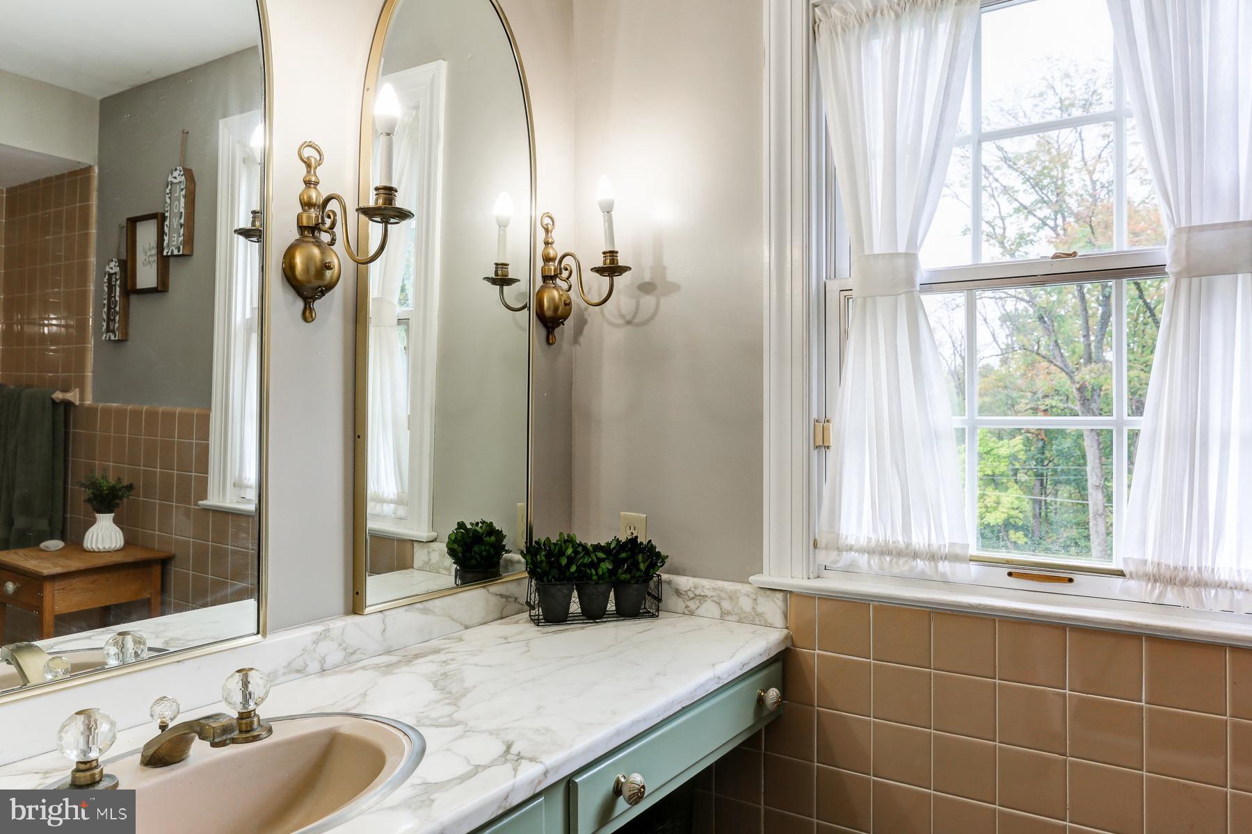 33 Oregon Road Reading, PA 19607 - Photo 61 of 109