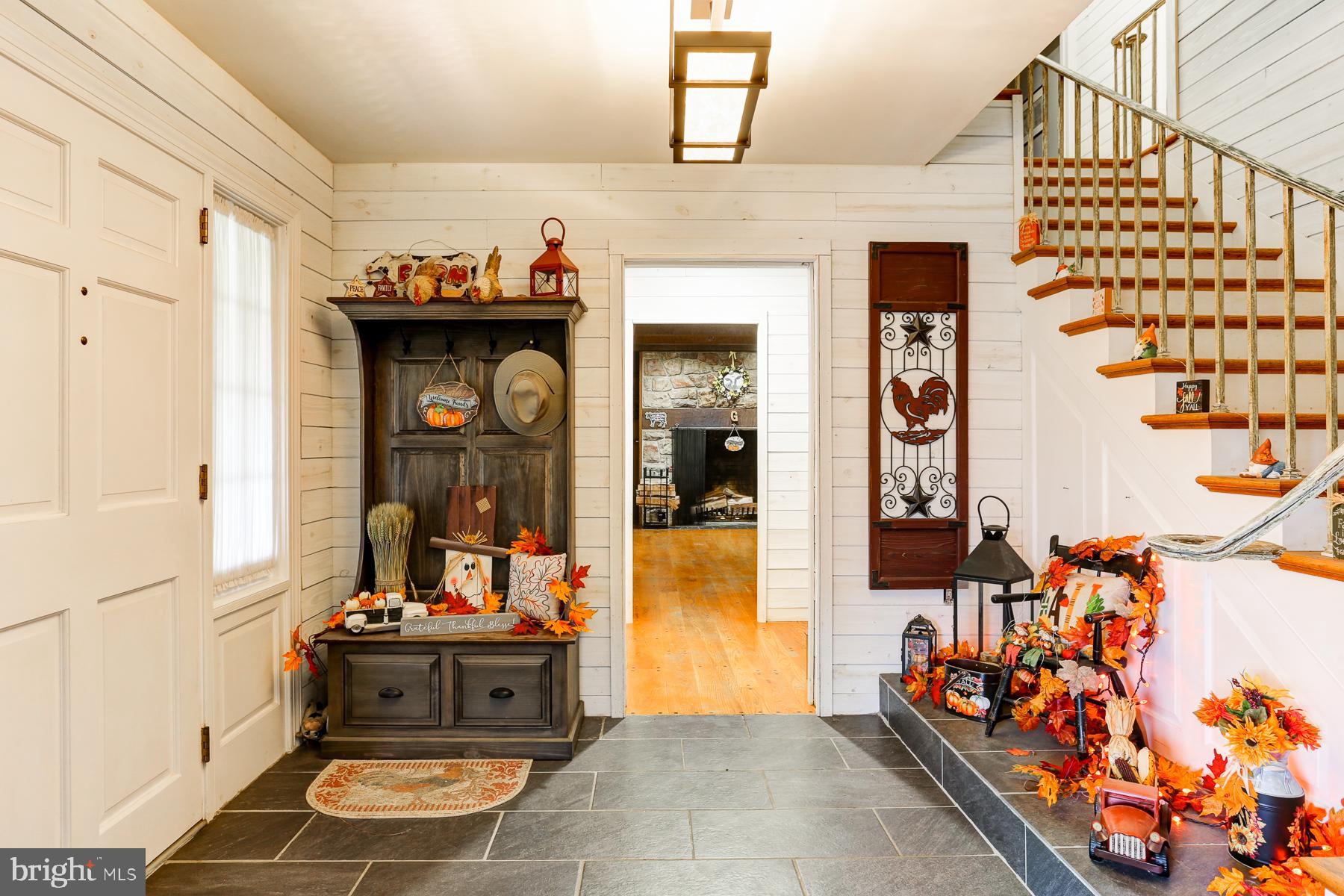 33 Oregon Road Reading, PA 19607 - Photo 7 of 109