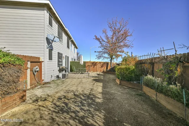 $2,175 | 9250 Lone Wolf Circle, Reno, NV 89506