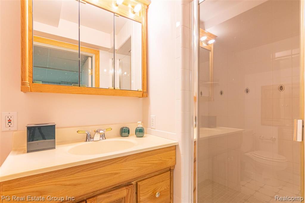 554 Tennyson Rochester Hills, MI 48307 - Photo 26 of 28
