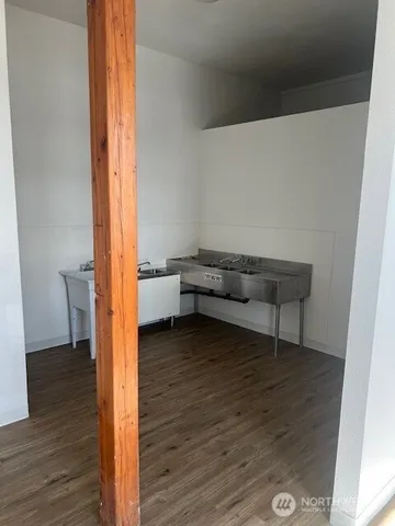 $2,800 | 63281 Highway 14, Unit A, Underwood, WA 98651