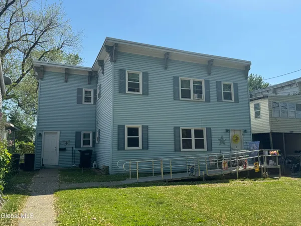 $254,900 | 2 McLoughlin Lane, Troy, NY 12180