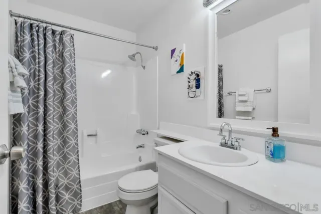 $455,000 | 12650 Lakeshore Drive, Unit 127, Lakeside, CA 92040