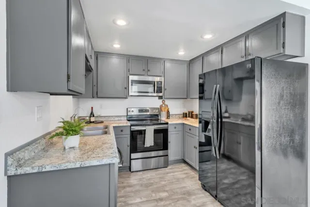 $455,000 | 12650 Lakeshore Drive, Unit 127, Lakeside, CA 92040