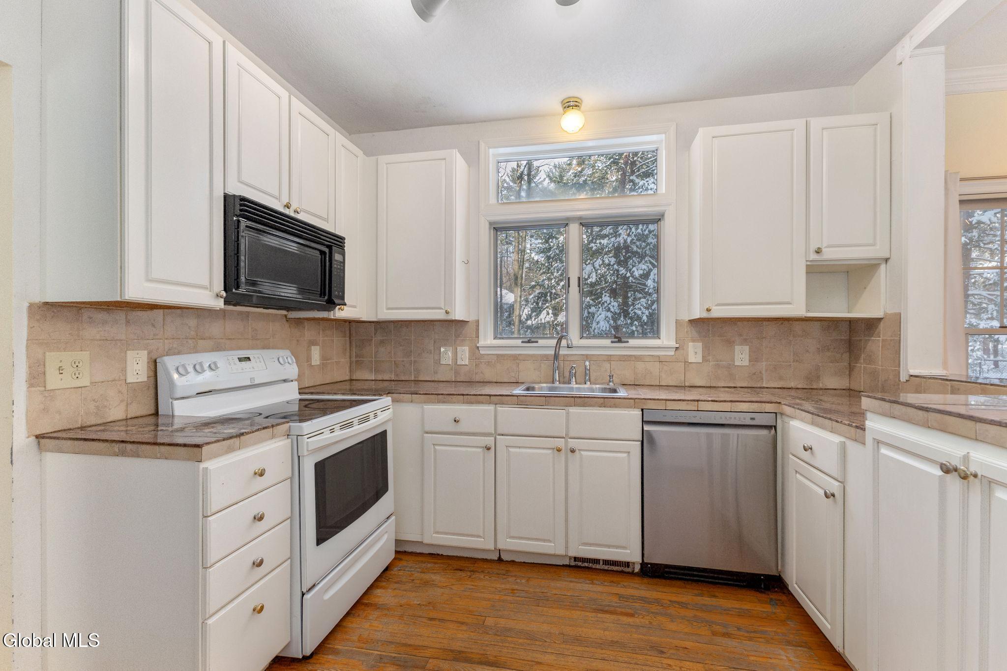 288 Northern Pines Road Wilton, NY 12831 - Photo 18 of 46 18