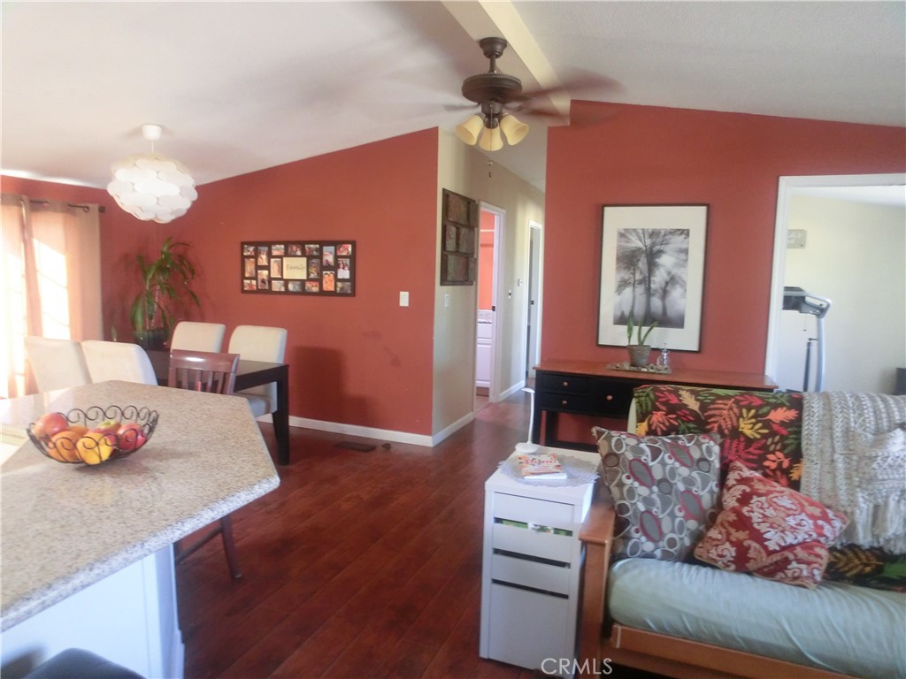 9282 Caughlin Road Phelan, CA 92371 - Photo 14 of 23