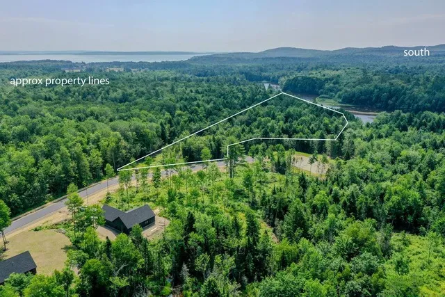 $899,000 | 6 Whitetail Street, Belfast, ME 04915