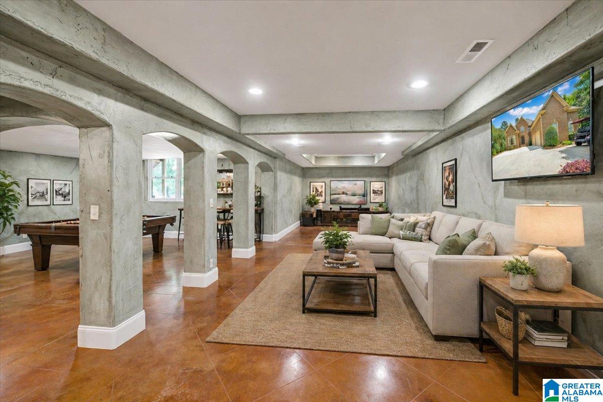 912 Trinity Court Hoover, AL 35242 - Photo 8 of 51