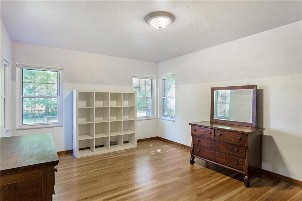 9620 Fox Road Pittsburgh, PA 15237 - Photo 11 of 25 2nd Bedroom again offers lots of natural light.