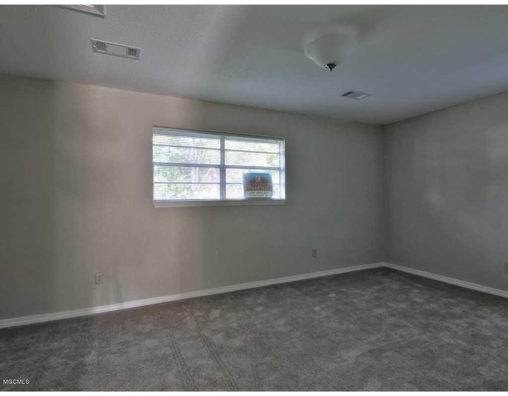 7616 Newton Road Biloxi, MS 39532 - Photo 5 of 7 7616 Newton Bedroom 3