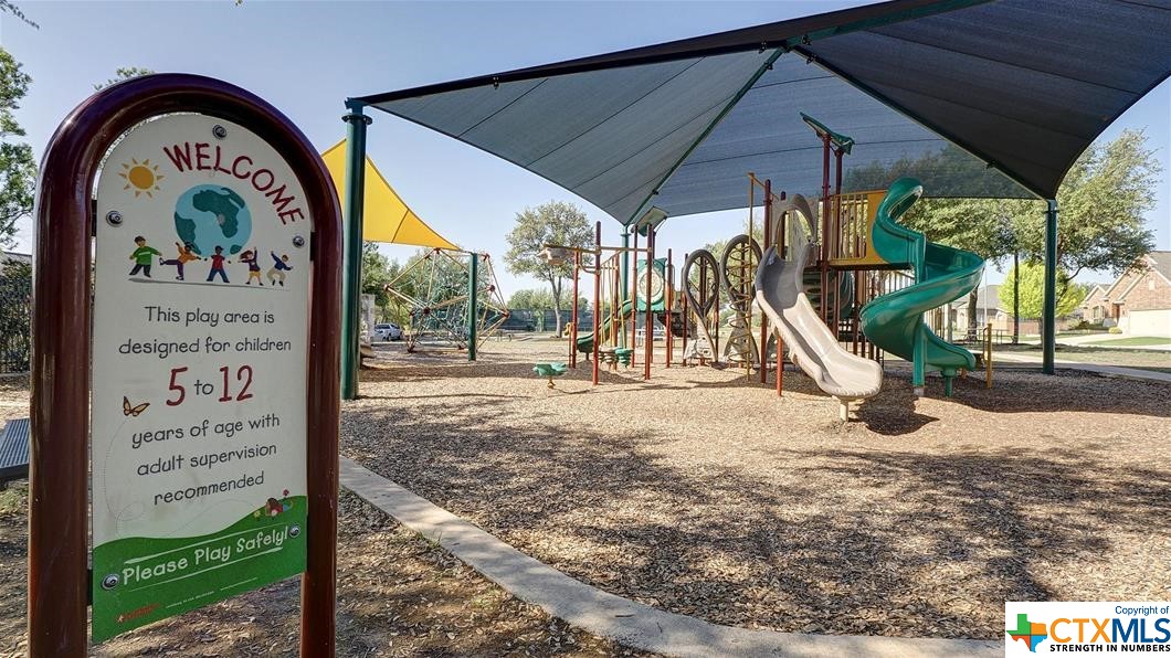 9618 Luke Path Helotes, TX 78023 - Photo 14 of 18 a view of outdoor space