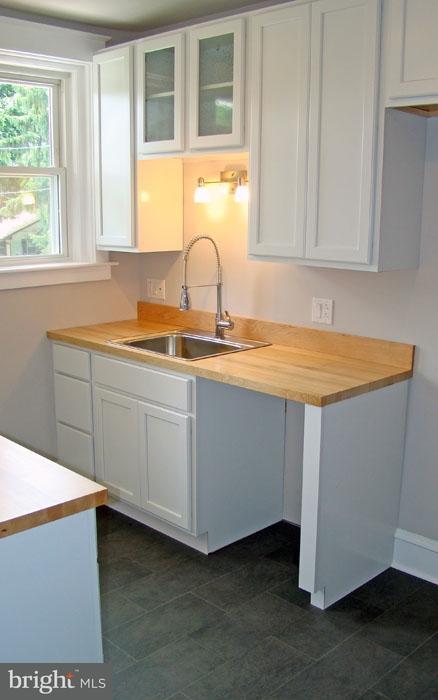 208 Pleasure Road Lancaster, PA 17601 - Photo 10 of 17 Gallery Image 10
