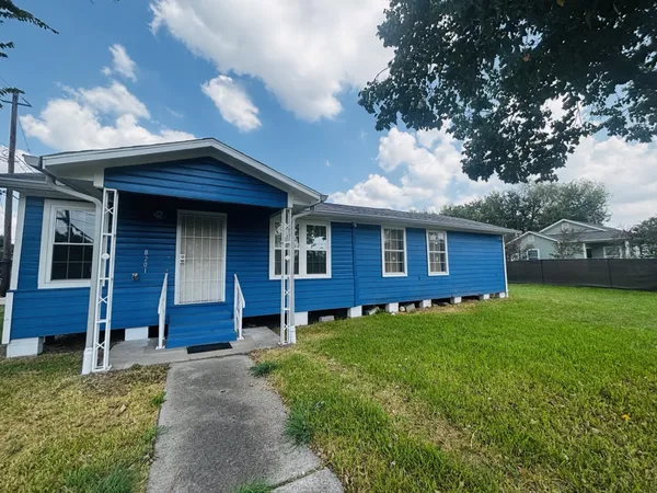 $1,700 | 8201 Kenton Street, Houston, TX 77028