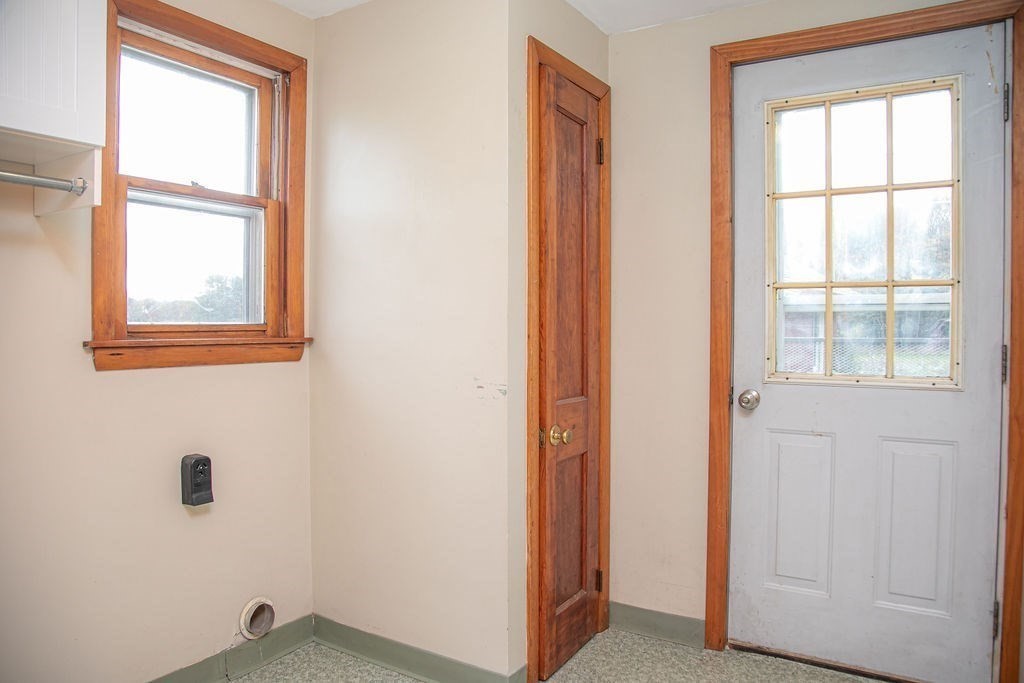 89 Whately Road Deerfield, MA 01373 - Photo 10 of 26 Gallery Image 10