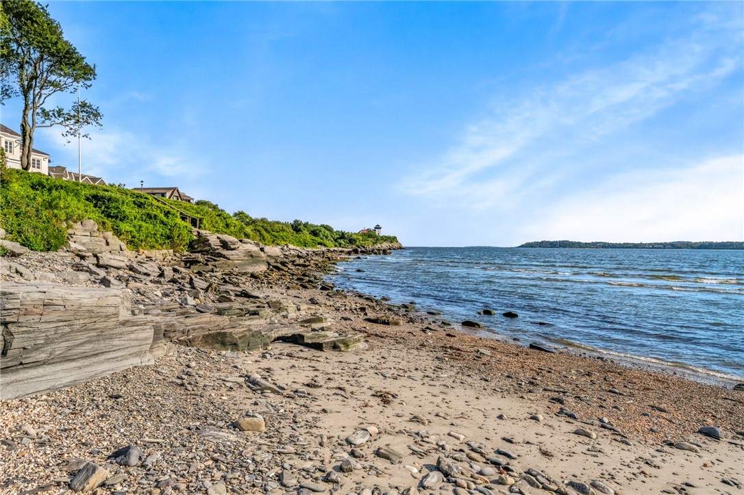 109 High Hill Road Tiverton, RI 02878 - Photo 44 of 48 Gallery Image 44