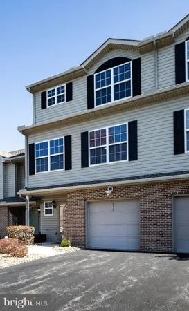 $375,000 | 232 Osprey Lane, Hummelstown, PA 17036