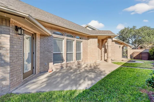 $339,900 | 6209 Garden Court, Corpus Christi, TX 78414