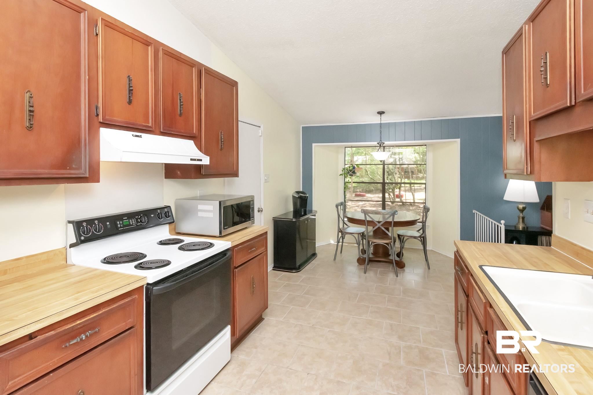 5813 Long Meadow Road Mobile, AL 36609 - Photo 12 of 30