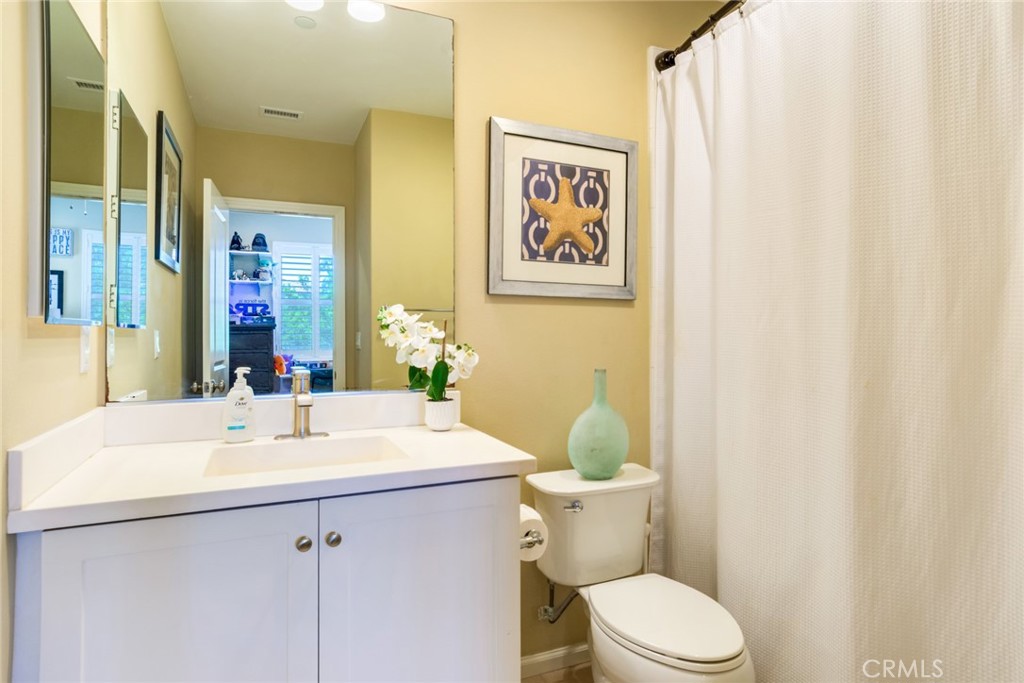 161 Working Ranch Irvine, CA 92602 - Photo 18 of 33 Bathroom 2 located in bedroom