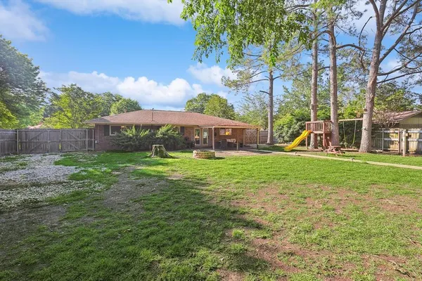 $2,200 | 2525 Freedom Lane, Denton, TX 76209