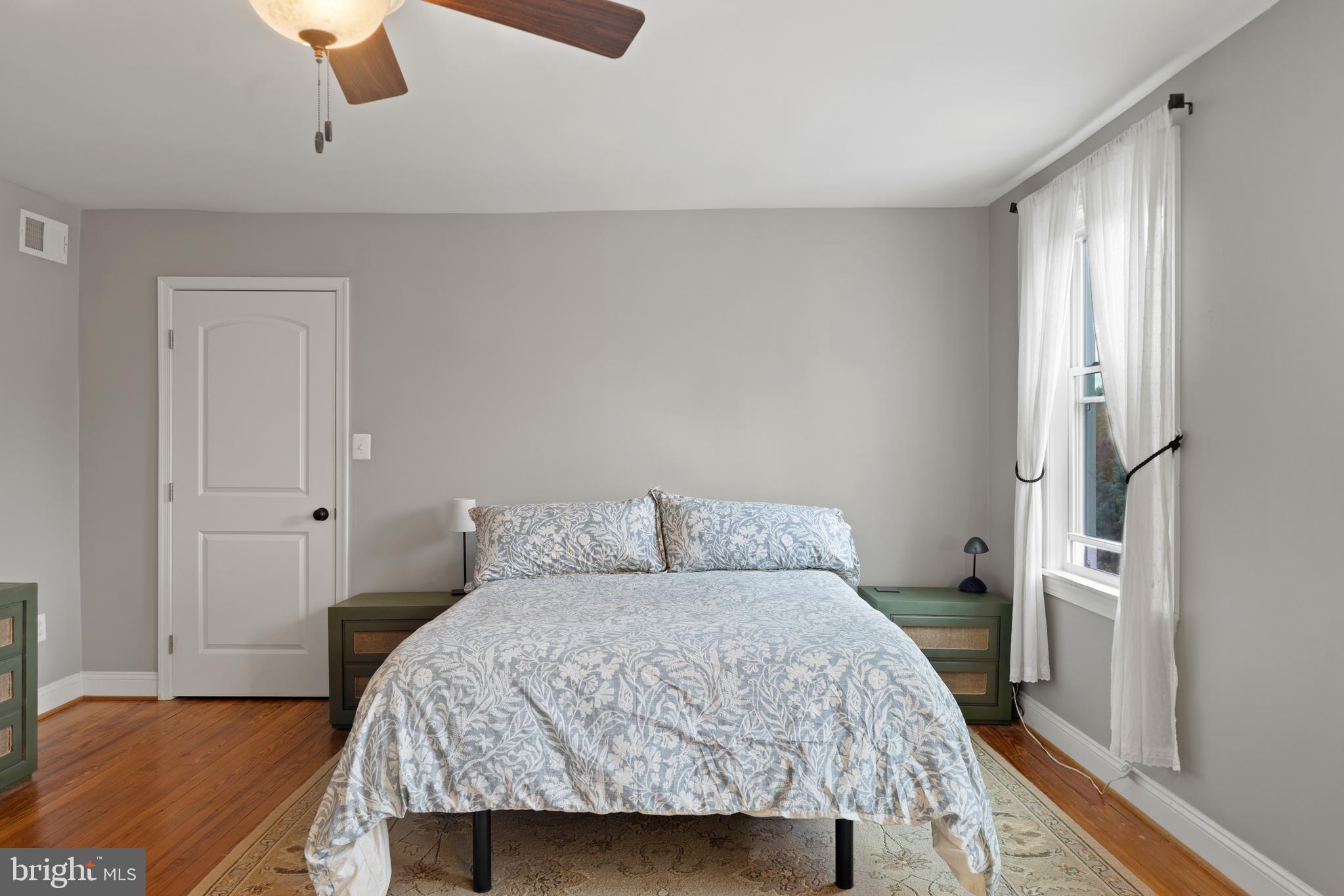 4203 Harcourt Road Baltimore, MD 21214 - Photo 20 of 32 Primary bedroom