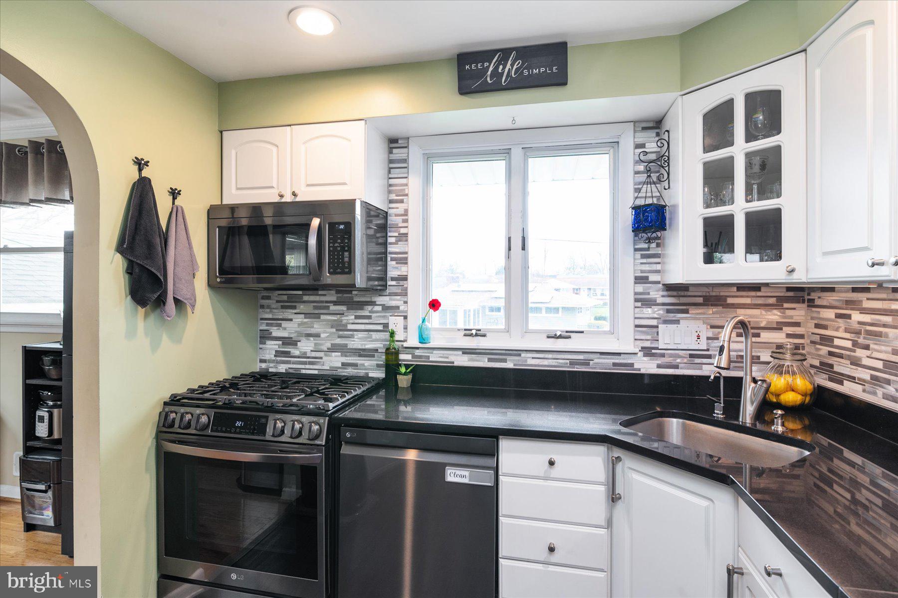 17 East Ridgely Road Lutherville-Timonium, MD 21093 - Photo 12 of 46 Gallery Image 12