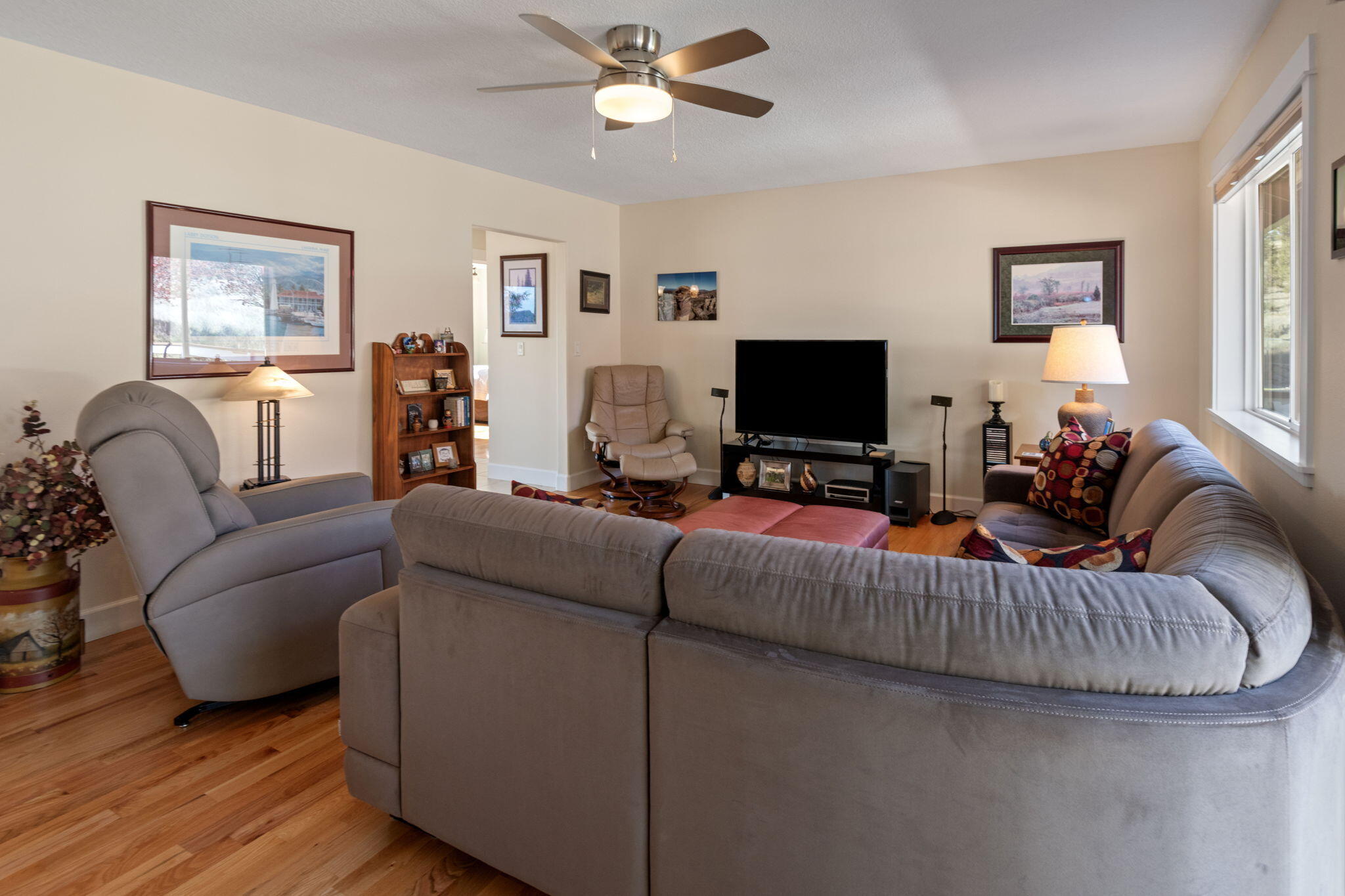 3082 Northeast Yellowpine Road Prineville, OR 97754 - Photo 9 of 50 13-web-or-mls-DSC_0425
