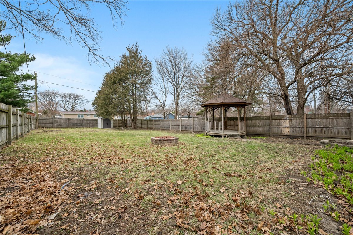506 North Garfield Street Lombard, IL 60148 - Photo 31 of 40 a view of a house with a yard