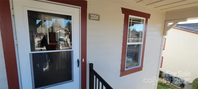 $279,000 | 2306 Deermouse Way, Hendersonville, NC 28792