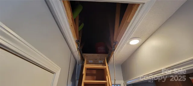 $279,000 | 2306 Deermouse Way, Hendersonville, NC 28792