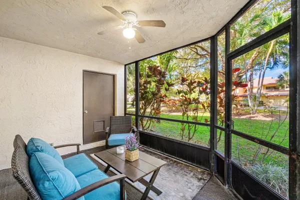 $650,000 | 5294 10th Fairway Drive, Delray Beach, FL 33484