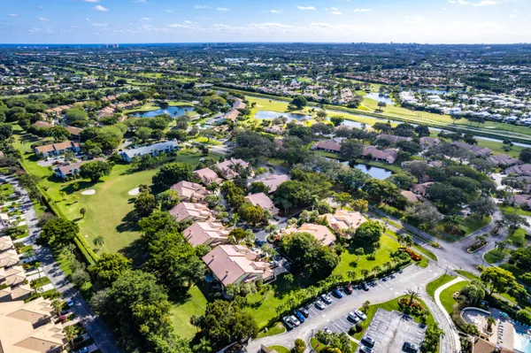 $650,000 | 5294 10th Fairway Drive, Delray Beach, FL 33484