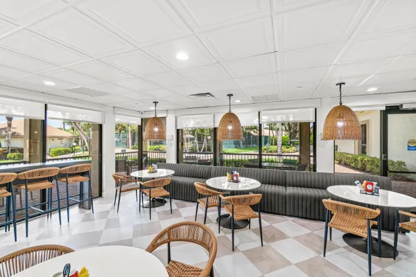 $650,000 | 5294 10th Fairway Drive, Delray Beach, FL 33484