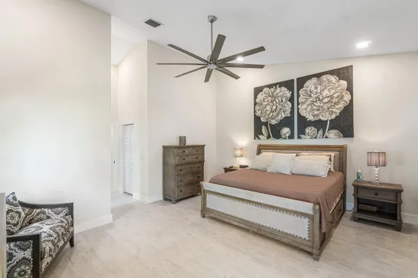 $650,000 | 5294 10th Fairway Drive, Delray Beach, FL 33484