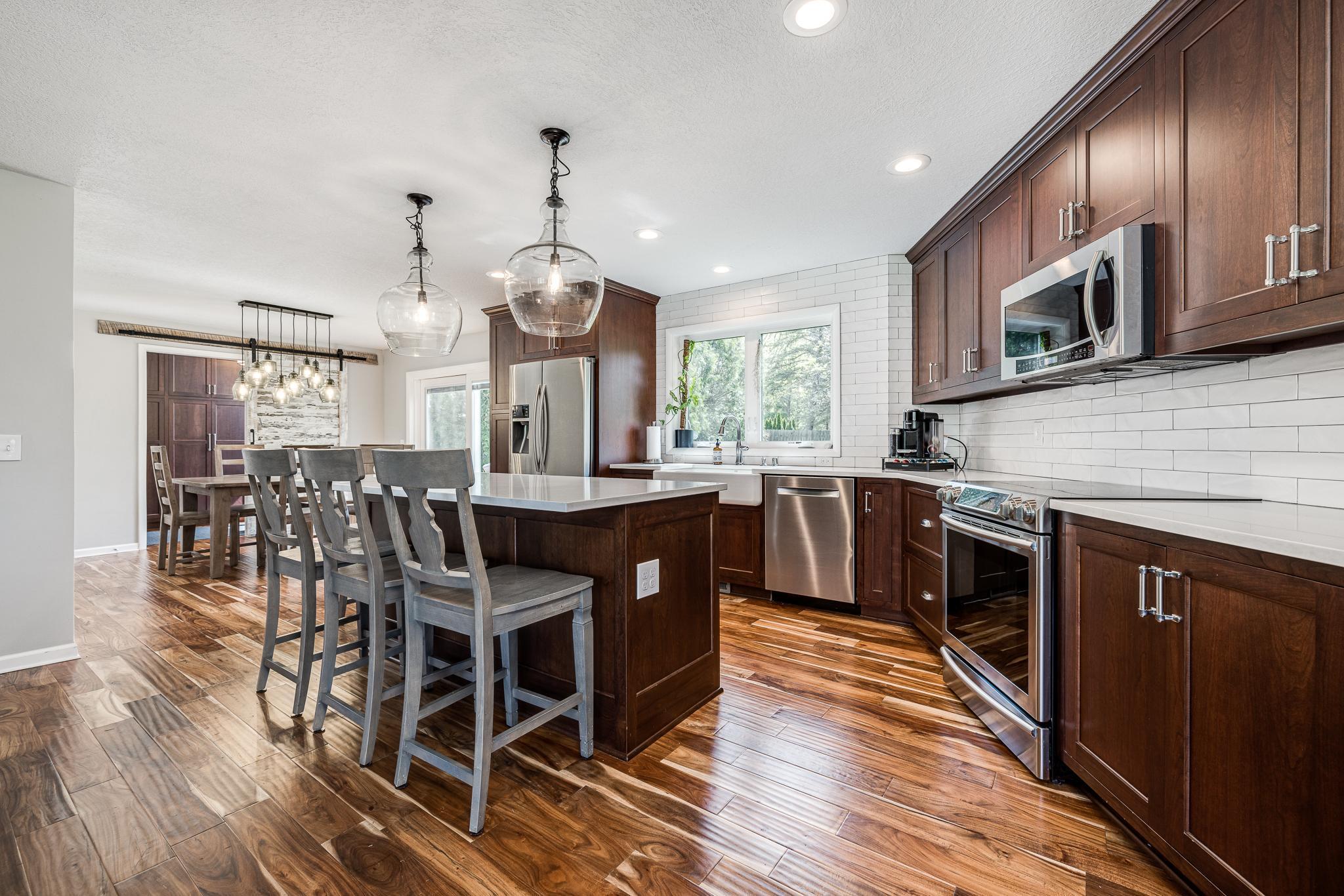 141 Hunters Glen Road Wayzata, MN 55391 - Photo 18 of 31