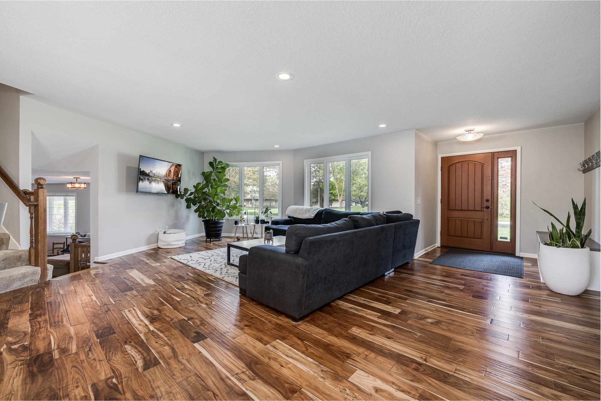 141 Hunters Glen Road Wayzata, MN 55391 - Photo 23 of 31