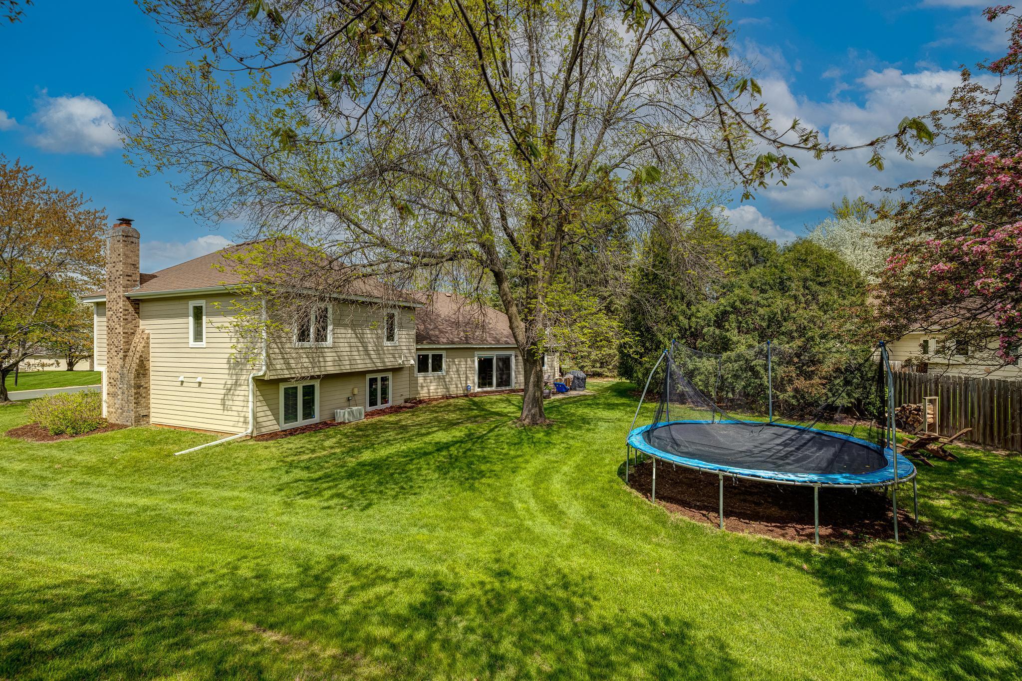 141 Hunters Glen Road Wayzata, MN 55391 - Photo 30 of 31